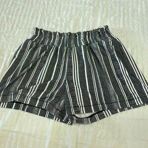 🪸🪸🪸 TIME AND TRU WOMENS SHORTS SIZE M 🪸🪸🪸